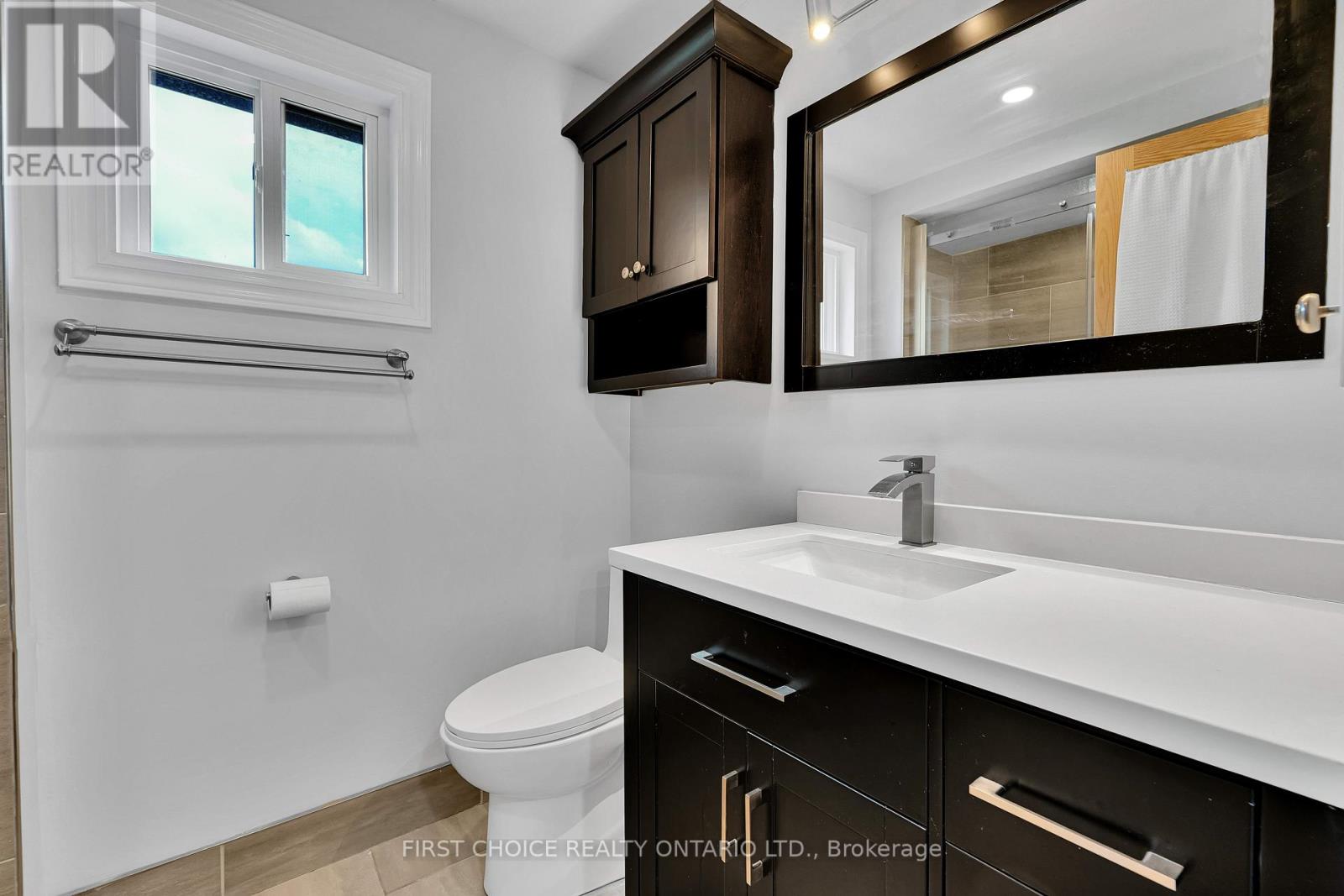 4 Bed, 3 Bath House for Sale in Ottawa – 100 WAXWING DRIVE, Ottawa – MLS# X13521014 - Image 40