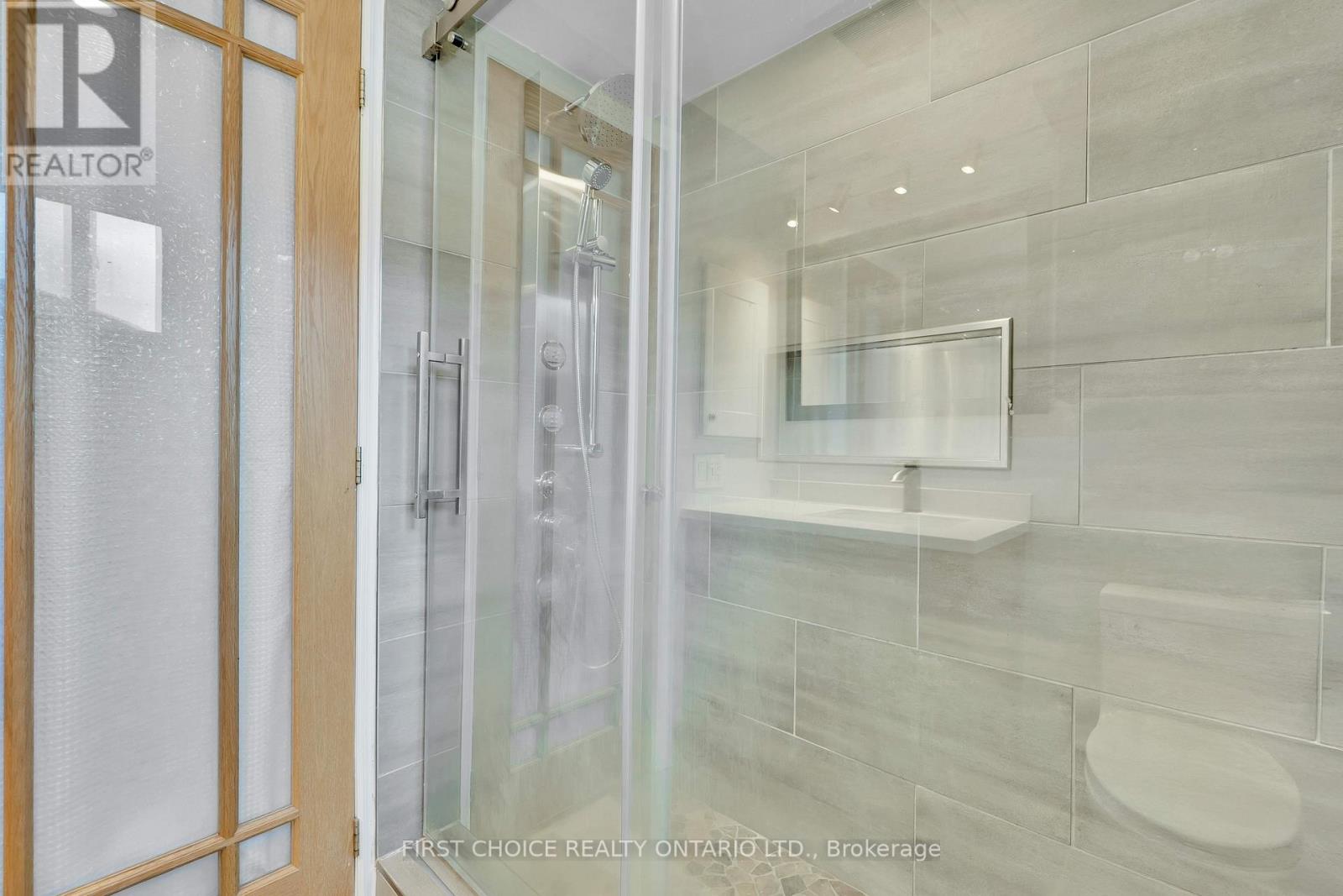 4 Bed, 3 Bath House for Sale in Ottawa – 100 WAXWING DRIVE, Ottawa – MLS# X13521014 - Image 41