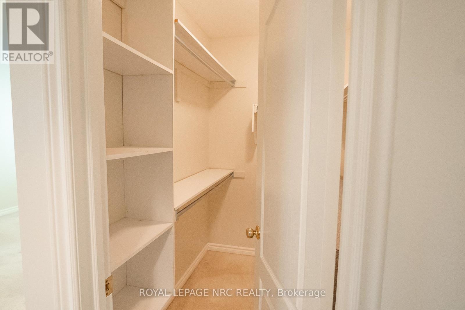 #6 4667 PORTAGE ROAD - 22