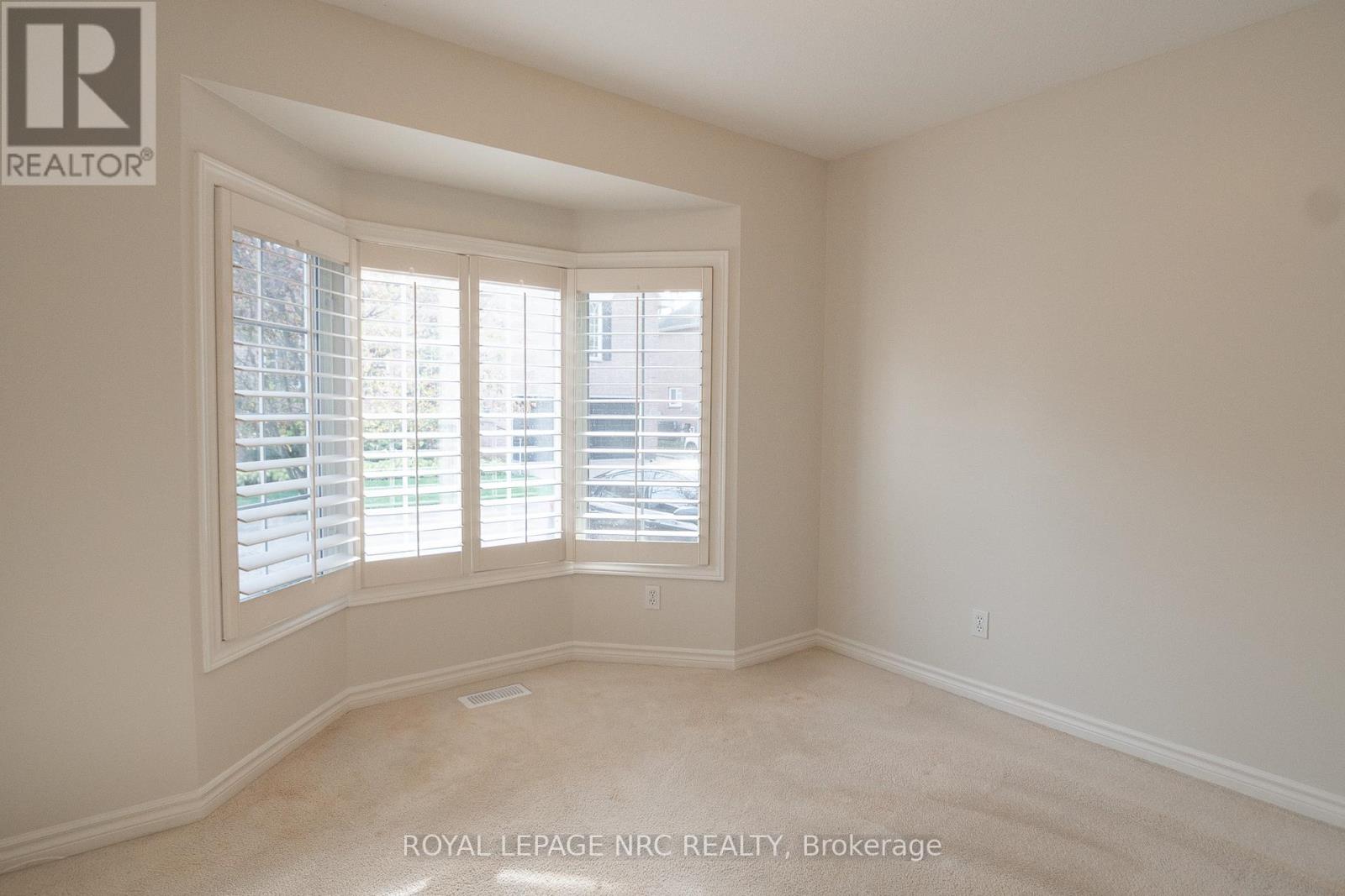 #6 4667 PORTAGE ROAD - 25