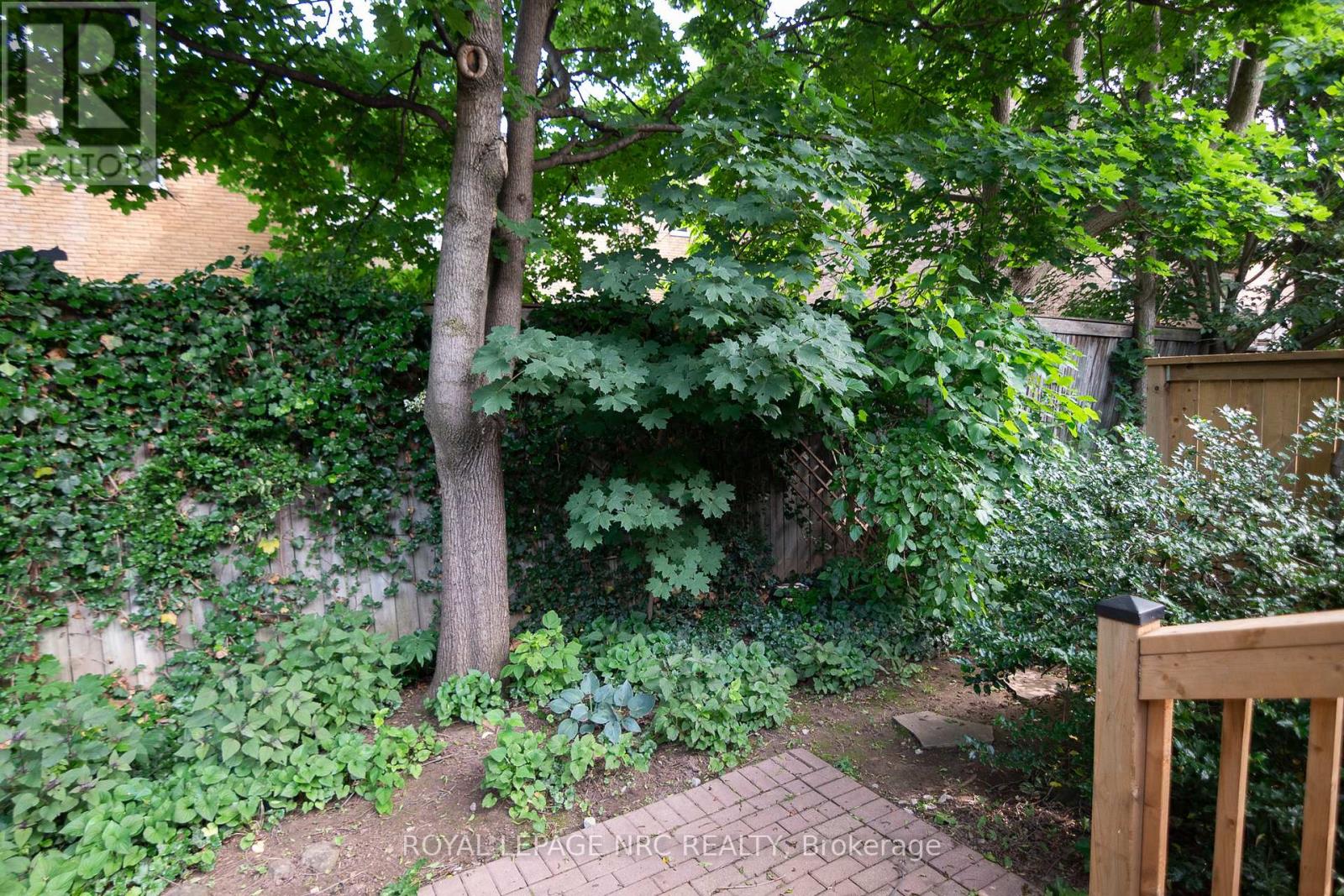 #6 4667 PORTAGE ROAD - 39