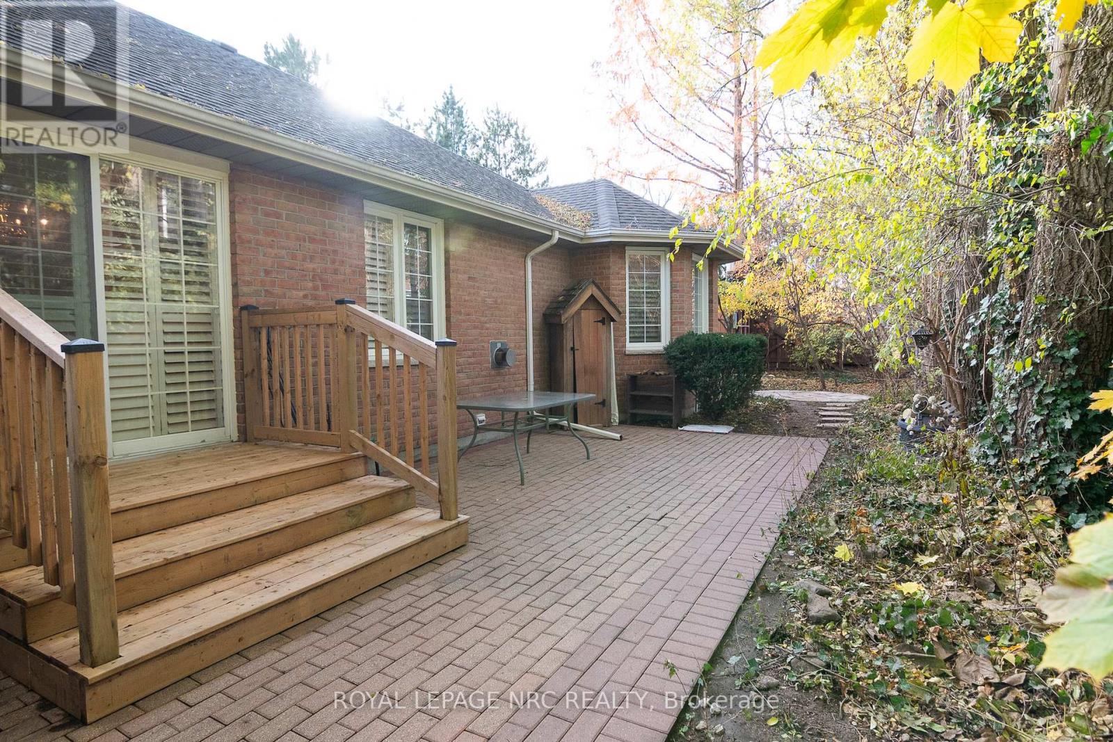#6 4667 PORTAGE ROAD - 41