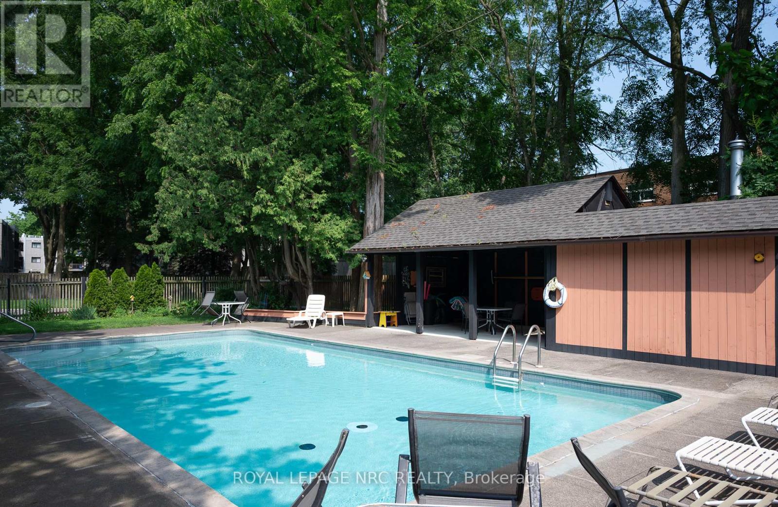 #6 4667 PORTAGE ROAD - 43