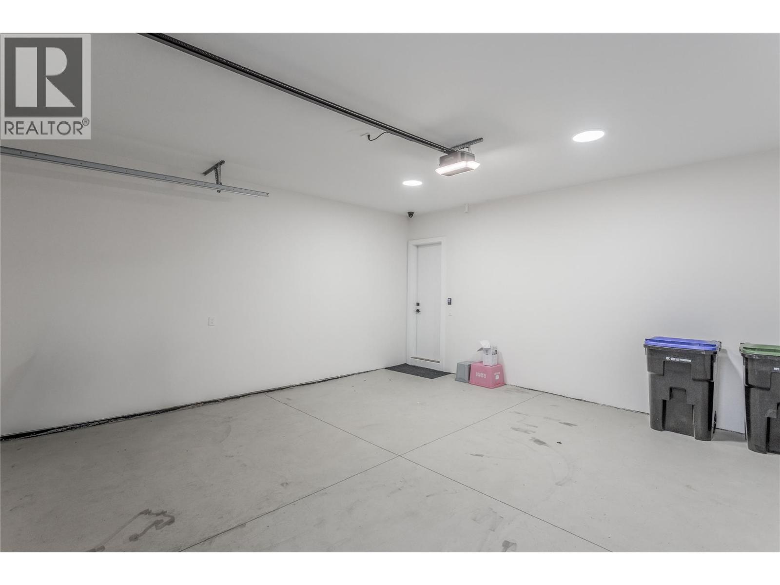 1152 Hume Avenue - 44