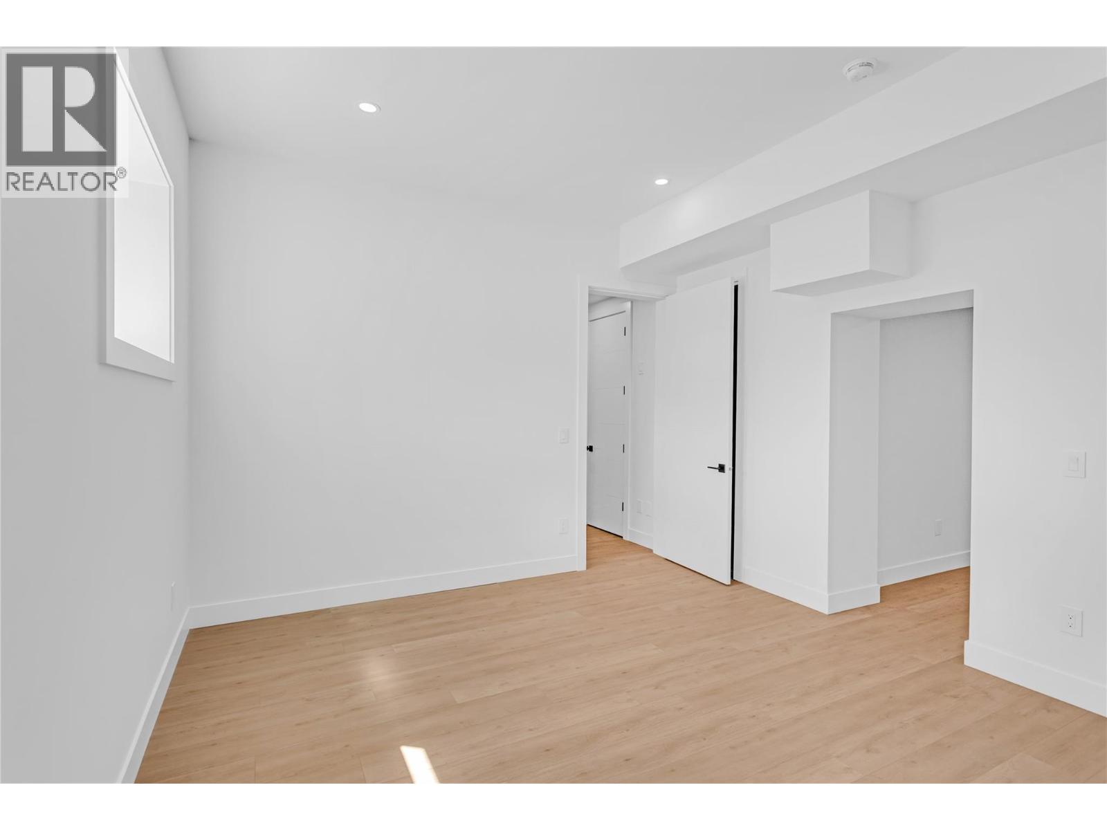 1152 Hume Avenue - 31
