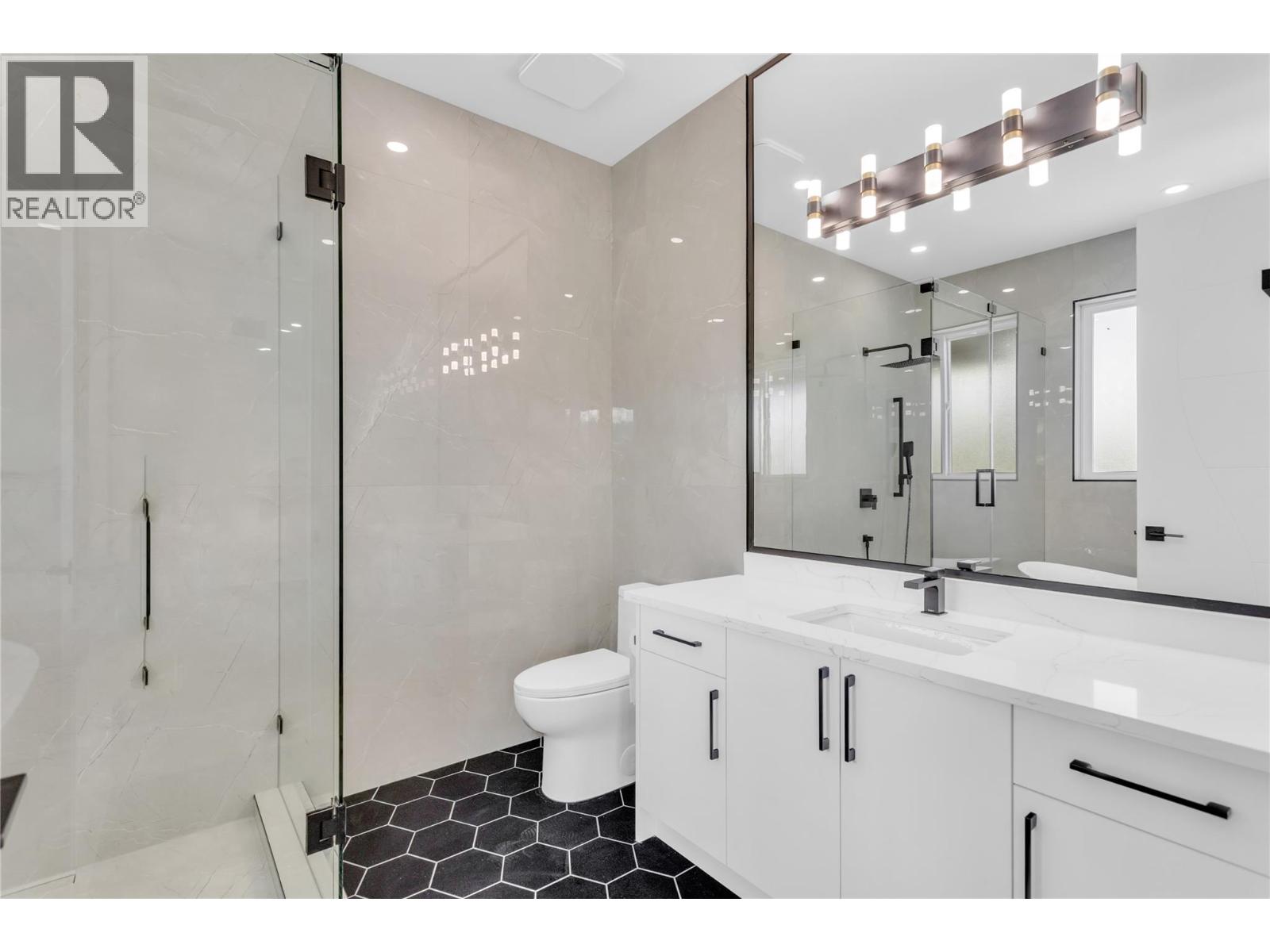 1152 Hume Avenue - 18