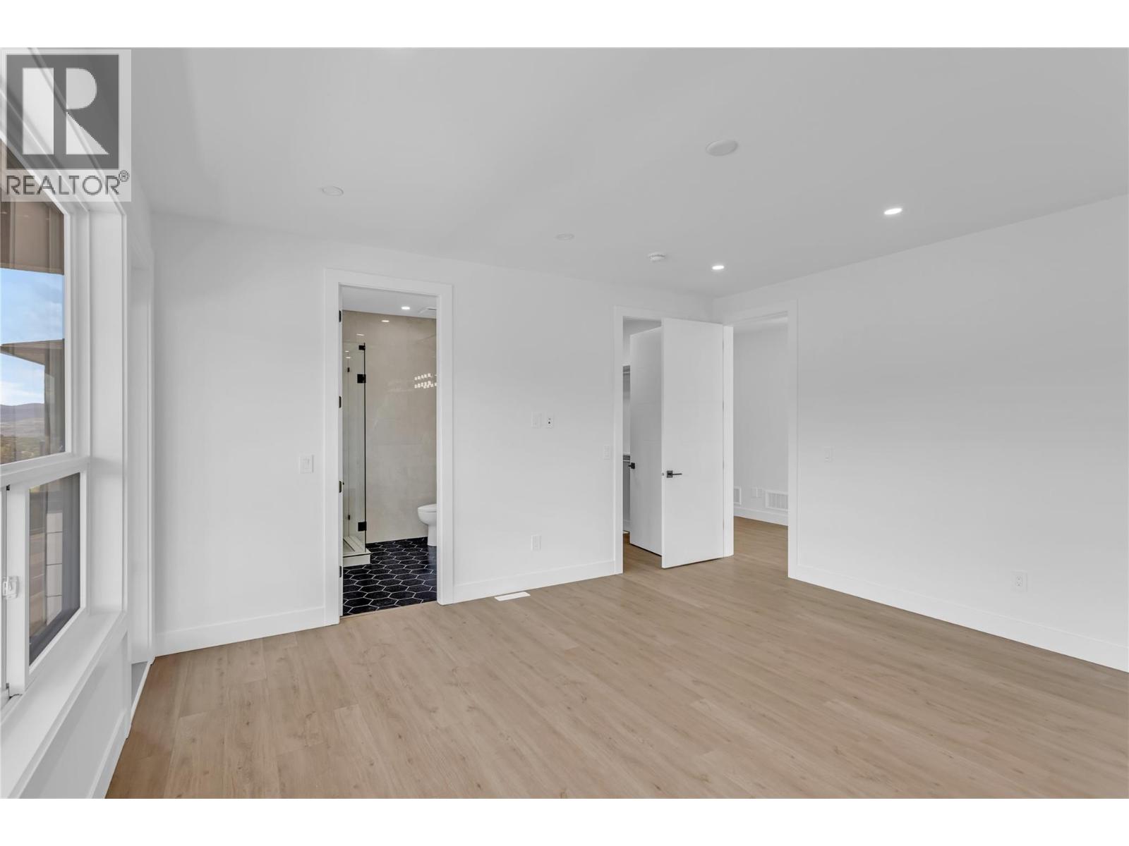 1152 Hume Avenue - 17
