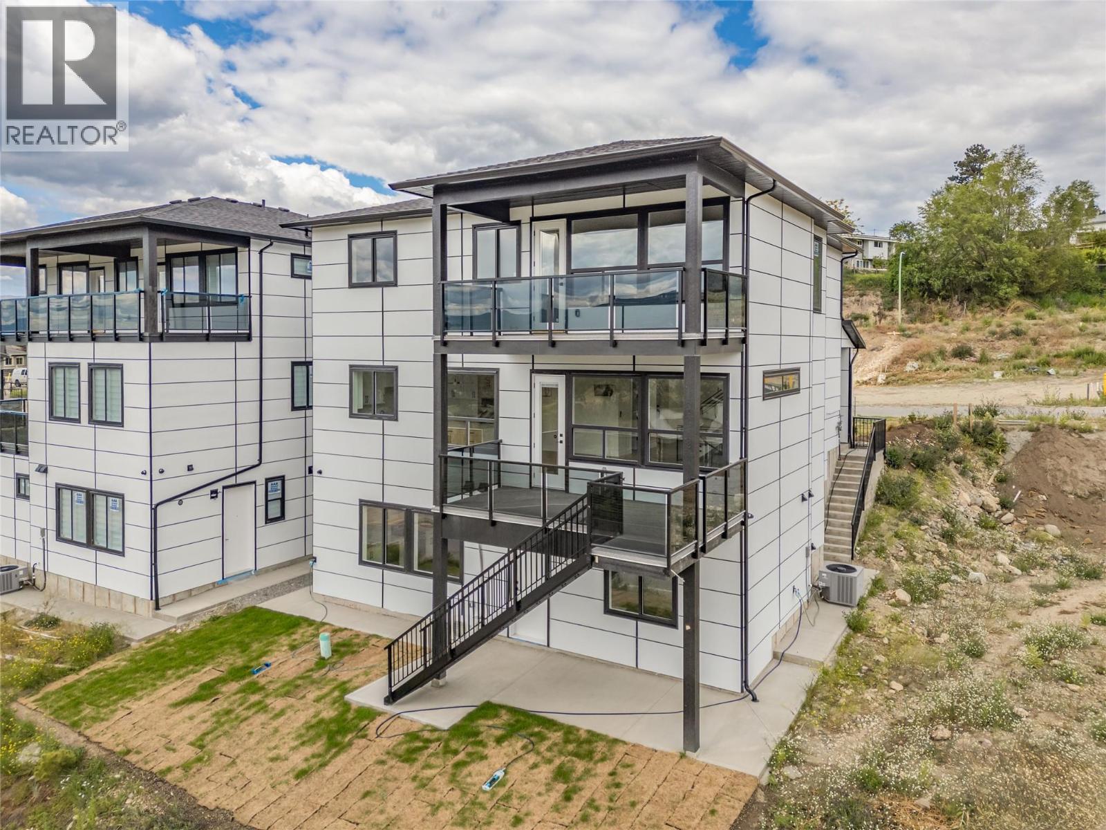 1152 Hume Avenue - 48