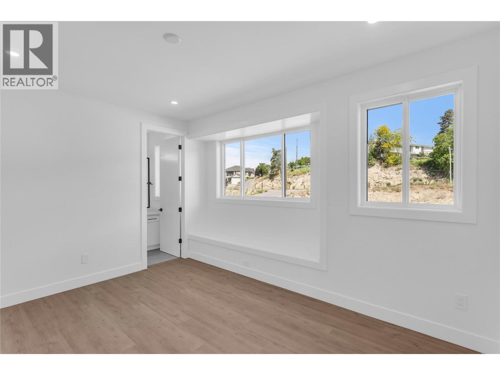 1152 Hume Avenue - 25