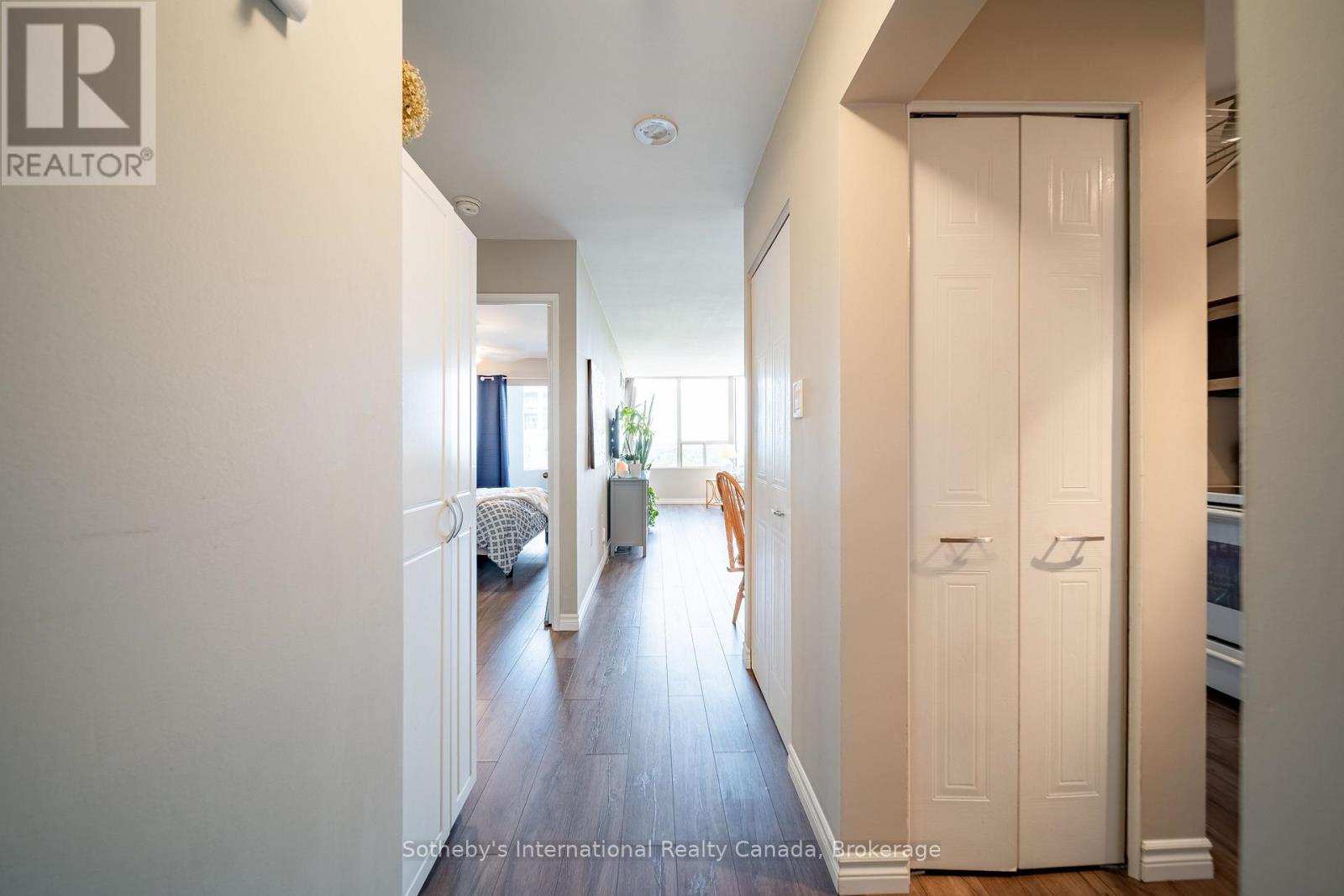#1910 1270 MAPLE CROSSING BOULEVARD - Image 6