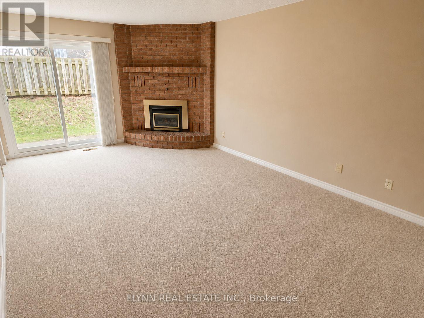 #13 2720 MEWBURN ROAD - 9