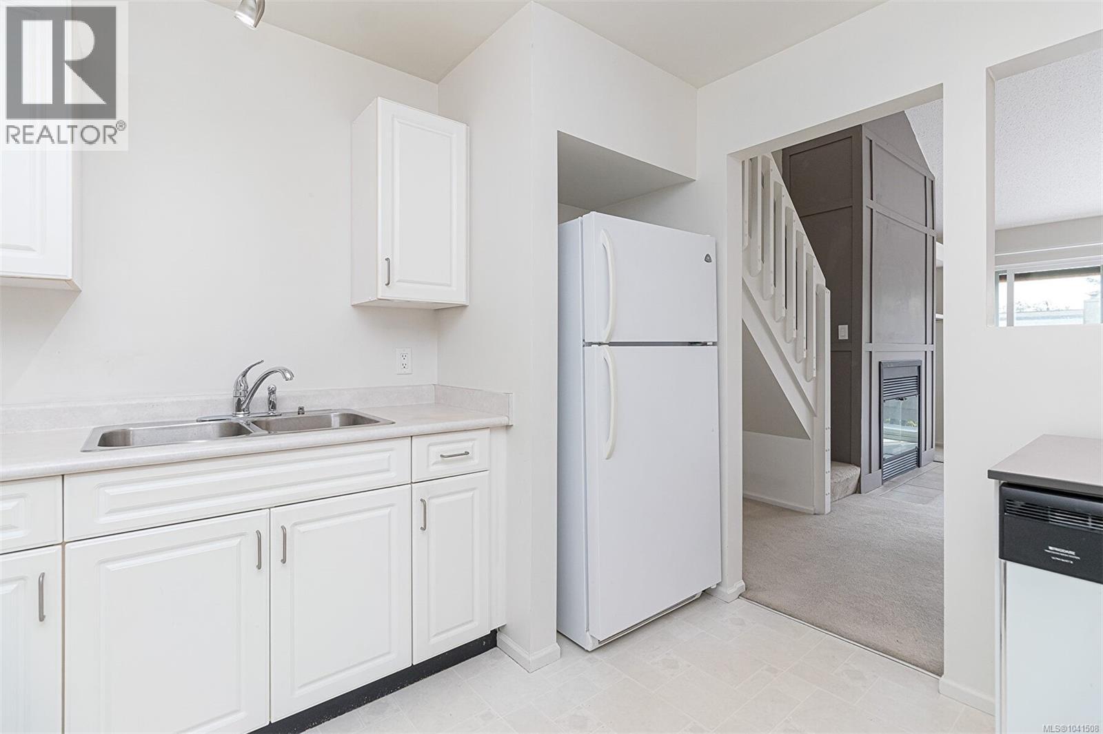 308 3225 Alder St, Victoria