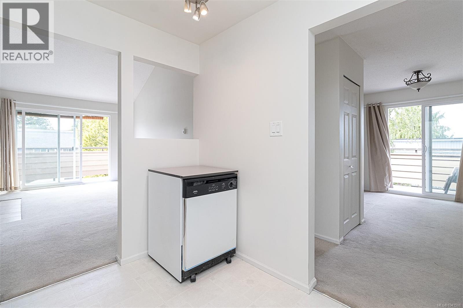 308 3225 Alder St, Victoria