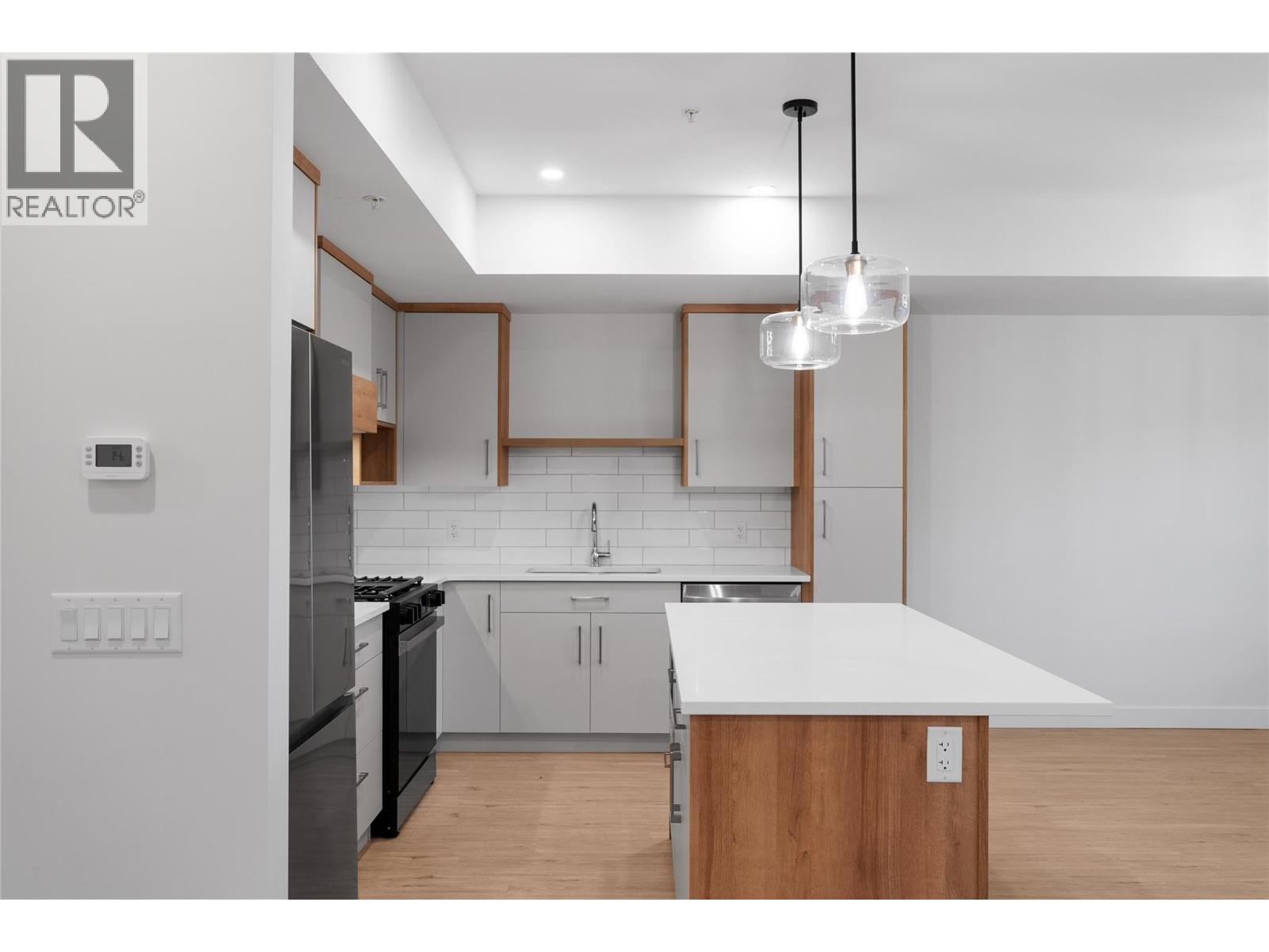 #203 1844 Qu'Appelle Boulevard - 5