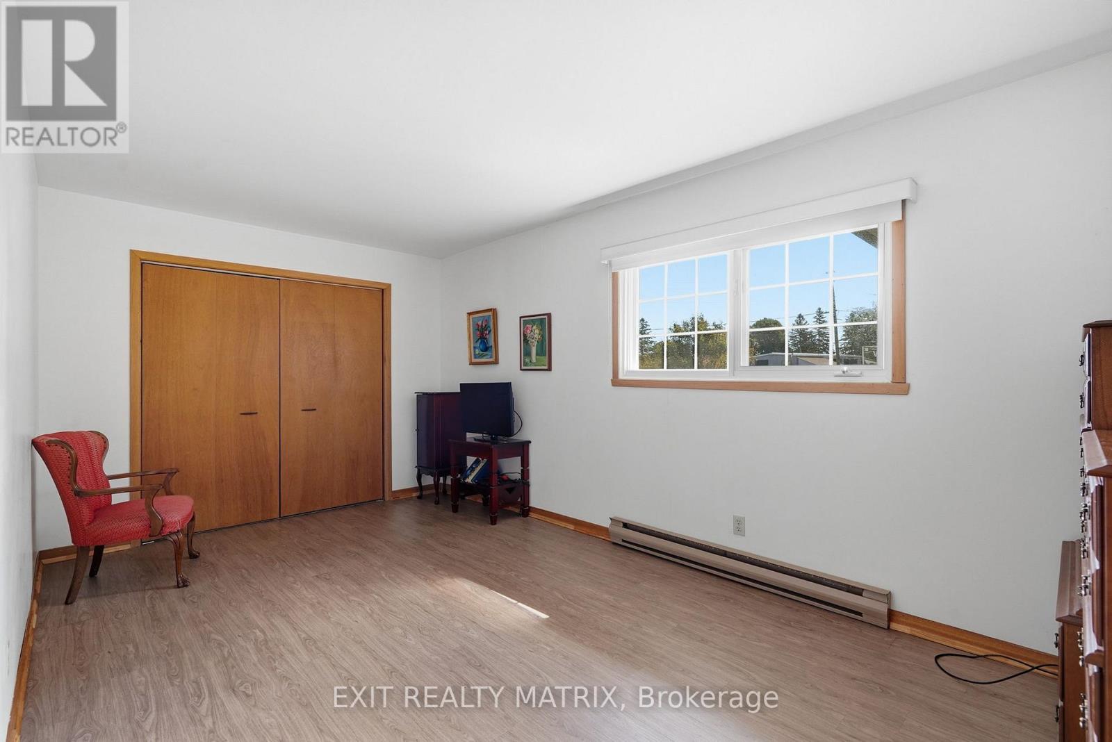 3 HILLVIEW CIRCLE - 15