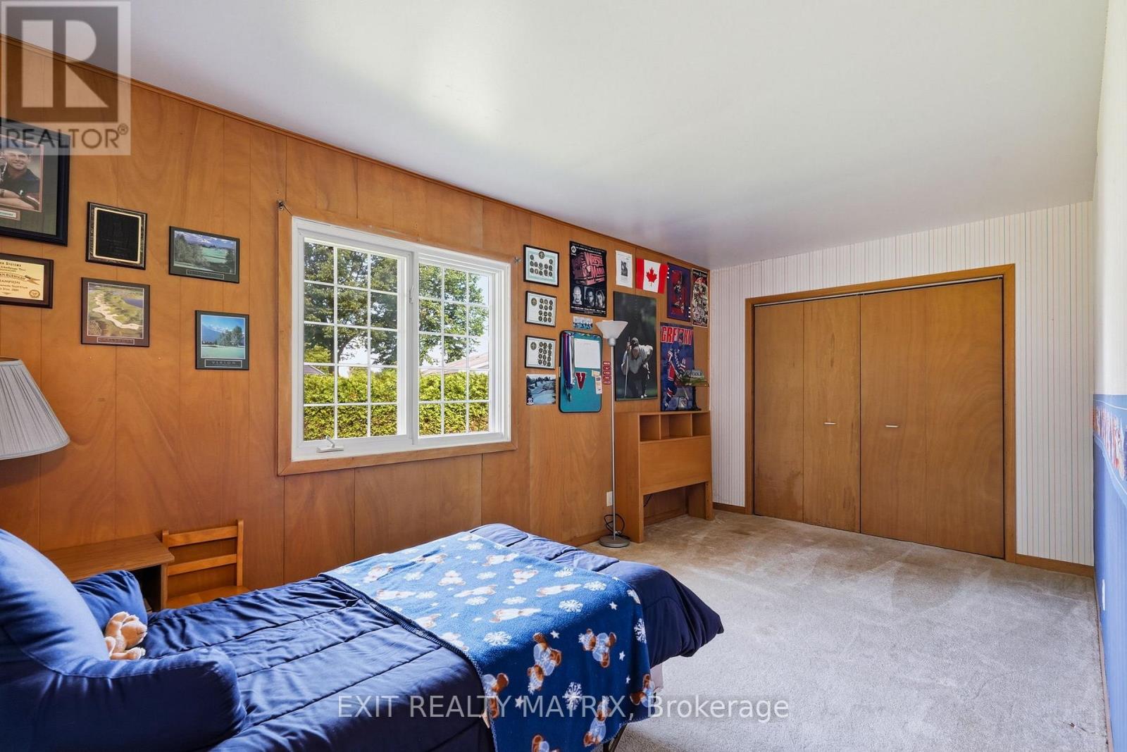 3 HILLVIEW CIRCLE - 17