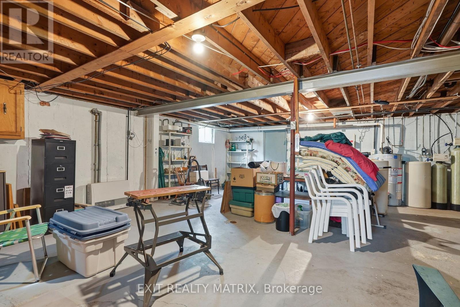 3 HILLVIEW CIRCLE - 21