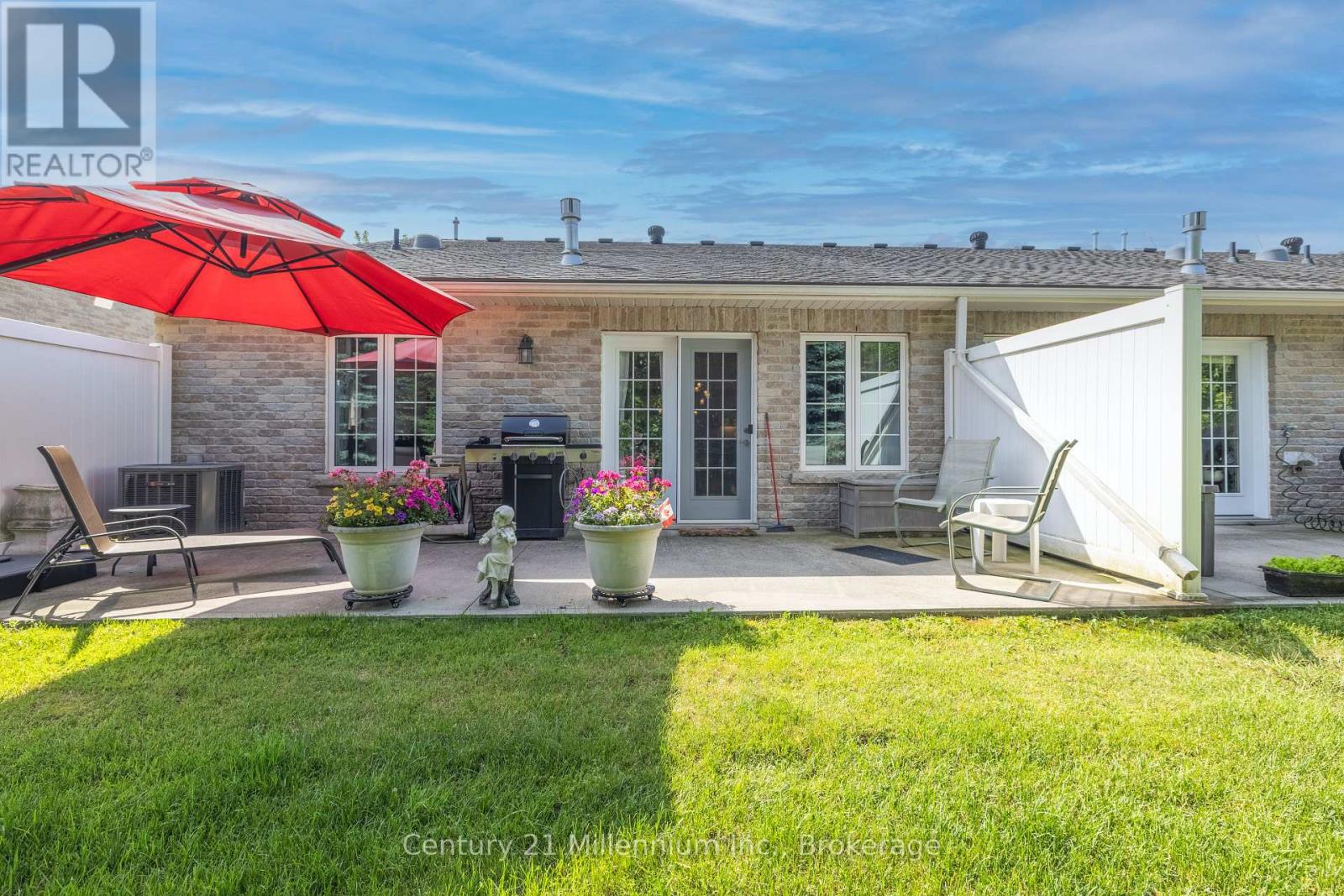 16 CLOVER CRESCENT - 20