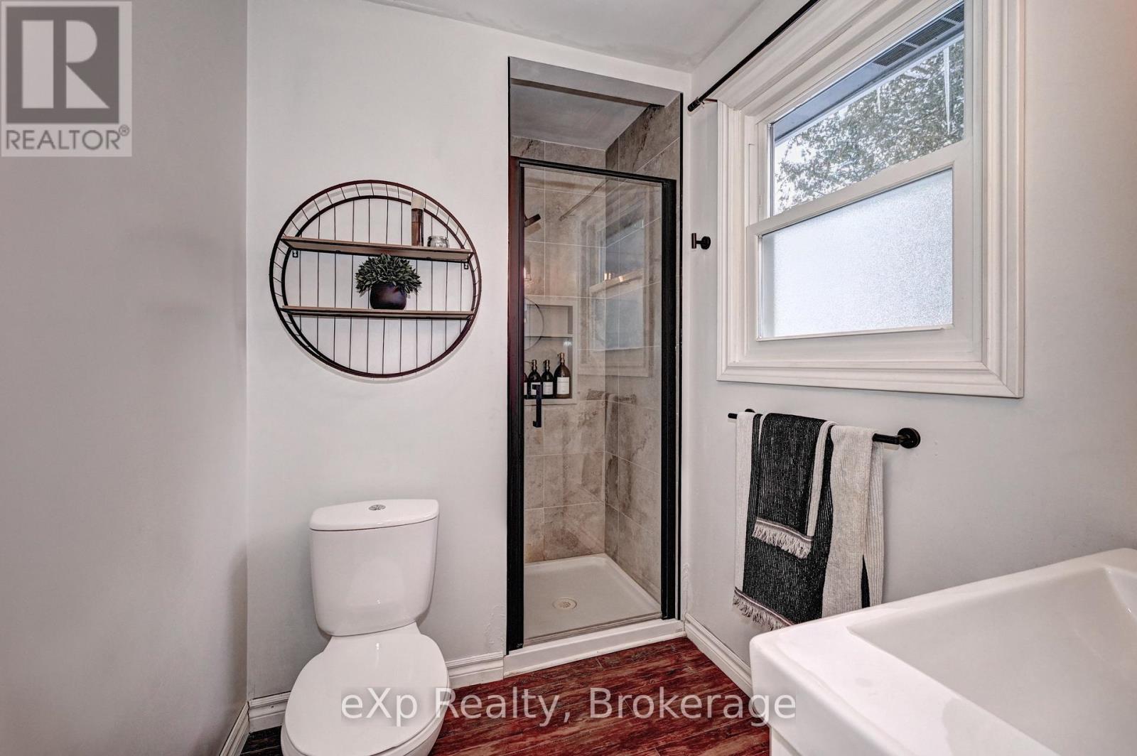 310 BARBER AVENUE N - 26