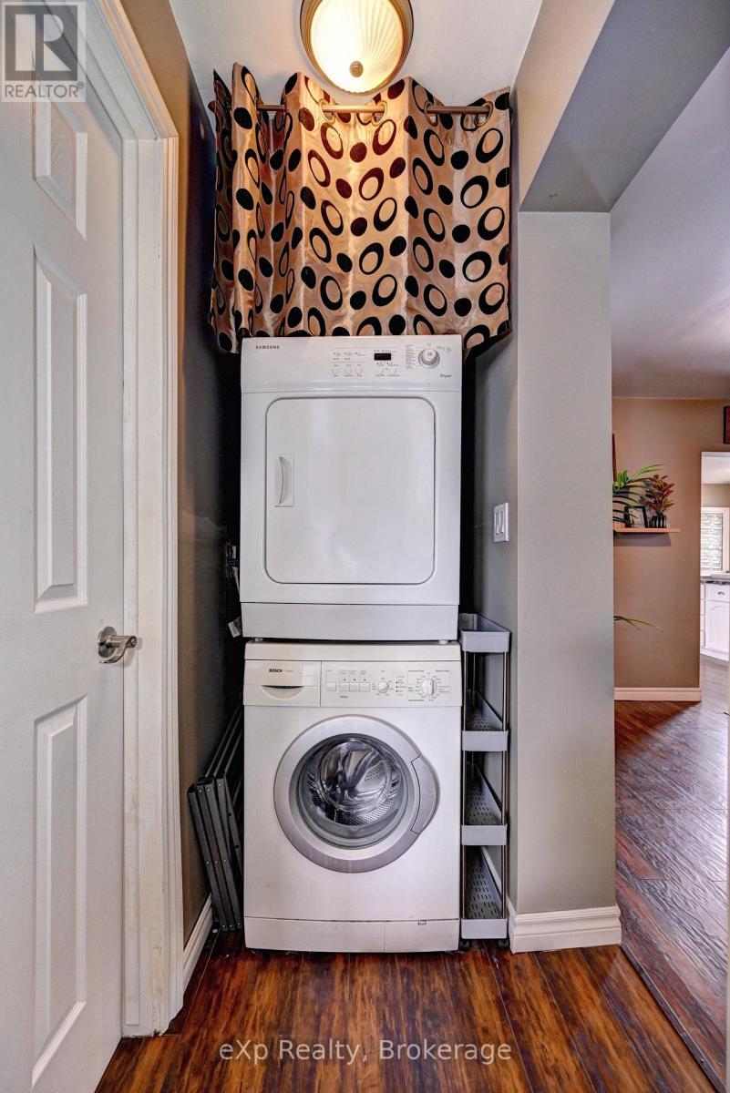 310 BARBER AVENUE N - 33