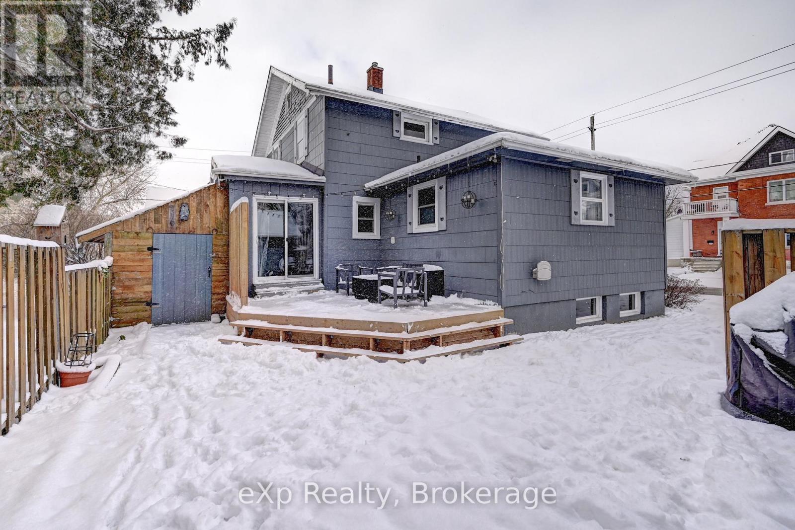 310 BARBER AVENUE N - 43
