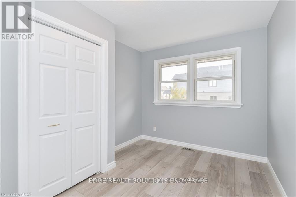 130 FORFAR STREET E - 17