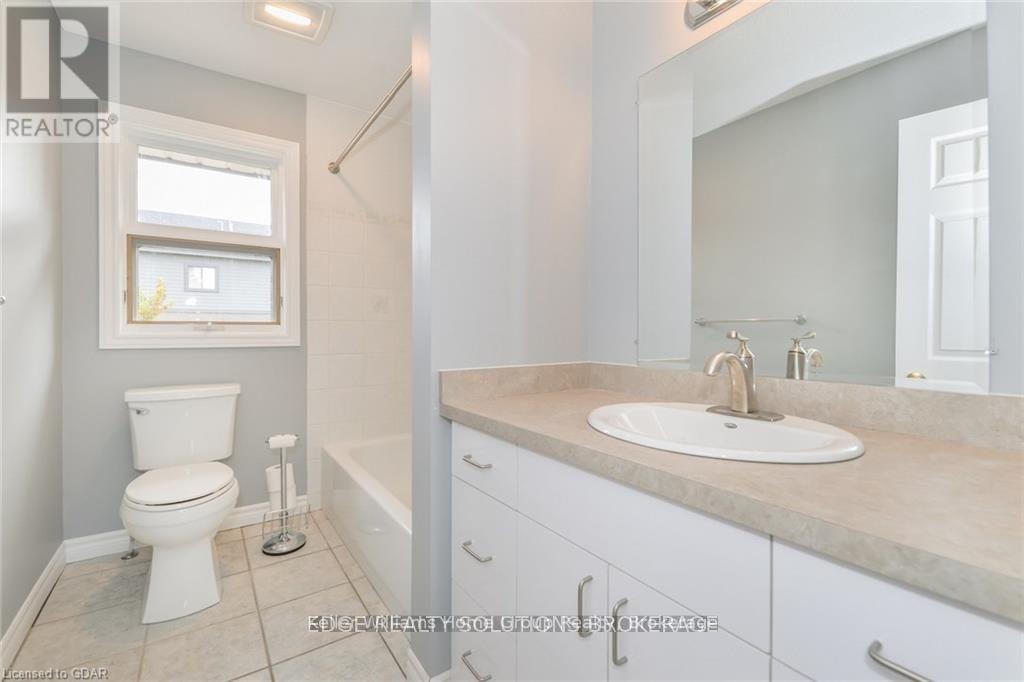 130 FORFAR STREET E - 20