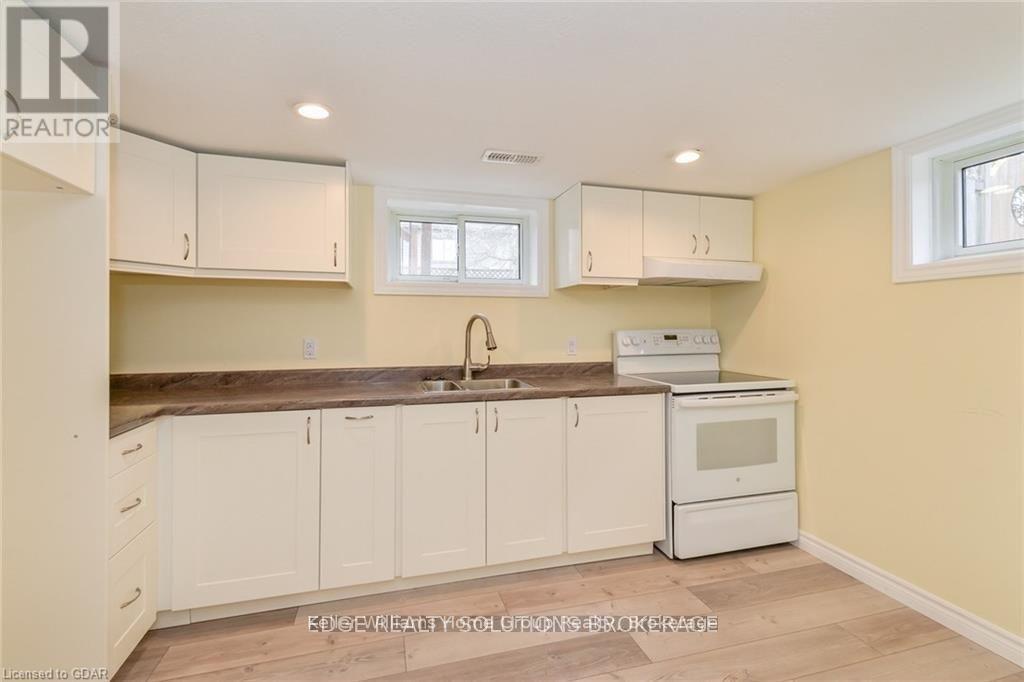 130 FORFAR STREET E - 25