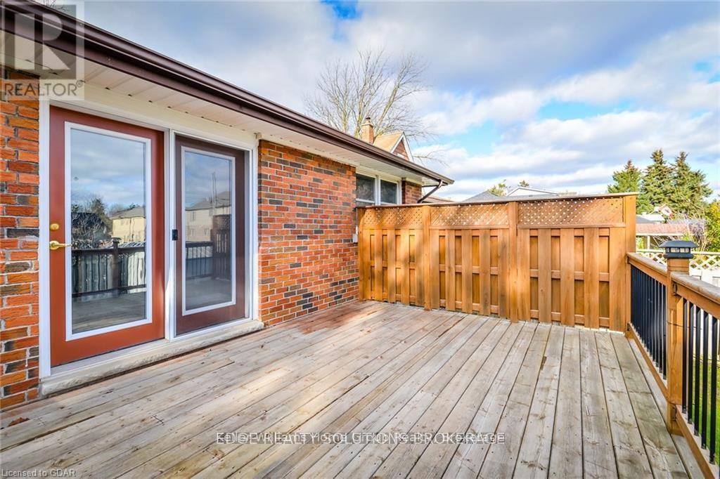 130 FORFAR STREET E - 35