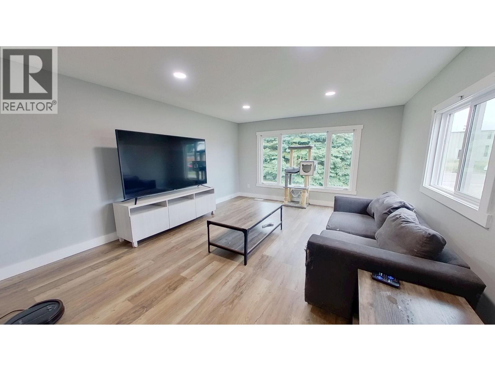 9108 75 STREET - Image 3