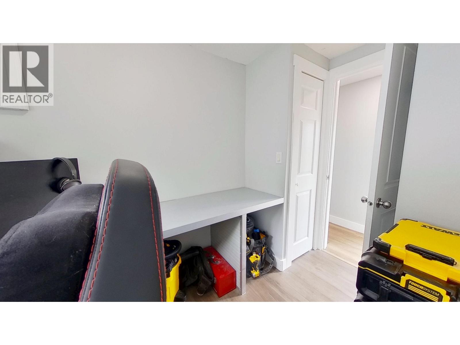 9108 75 STREET - 16