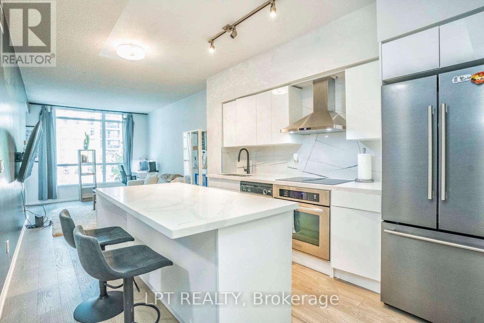 #217 215 FORT YORK BOULEVARD - 10