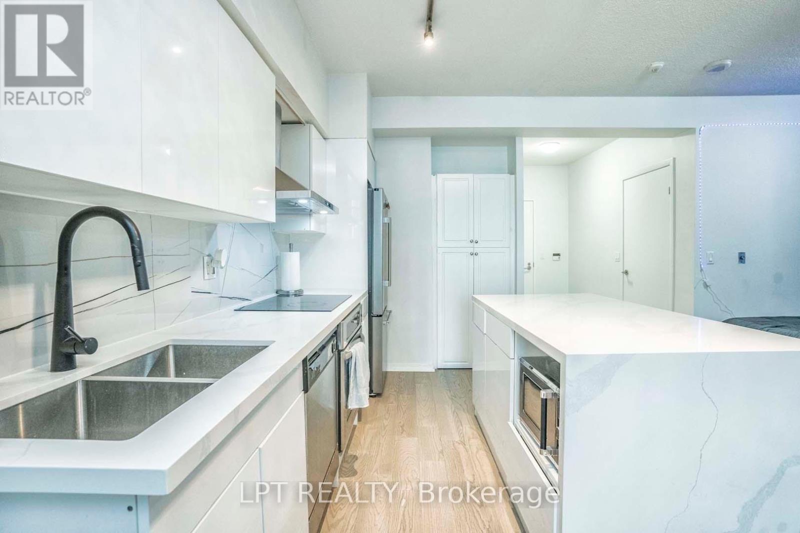 #217 215 FORT YORK BOULEVARD - 18