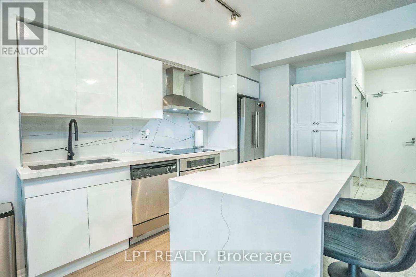 #217 215 FORT YORK BOULEVARD - 19