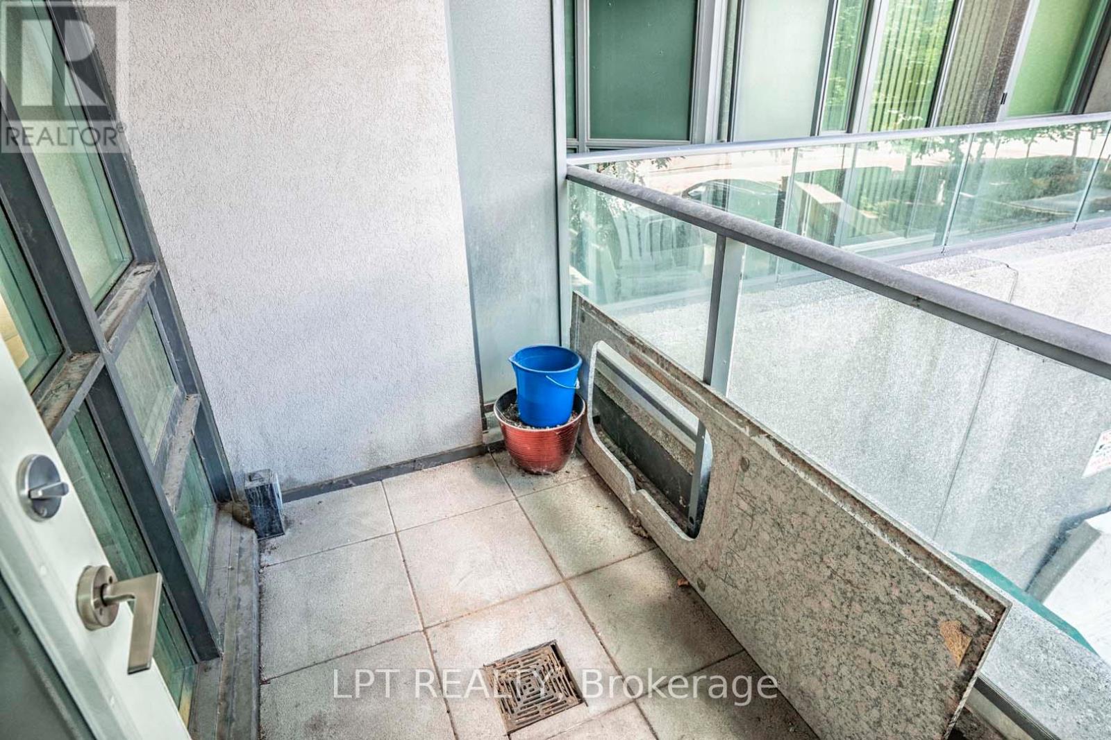 #217 215 FORT YORK BOULEVARD - 26