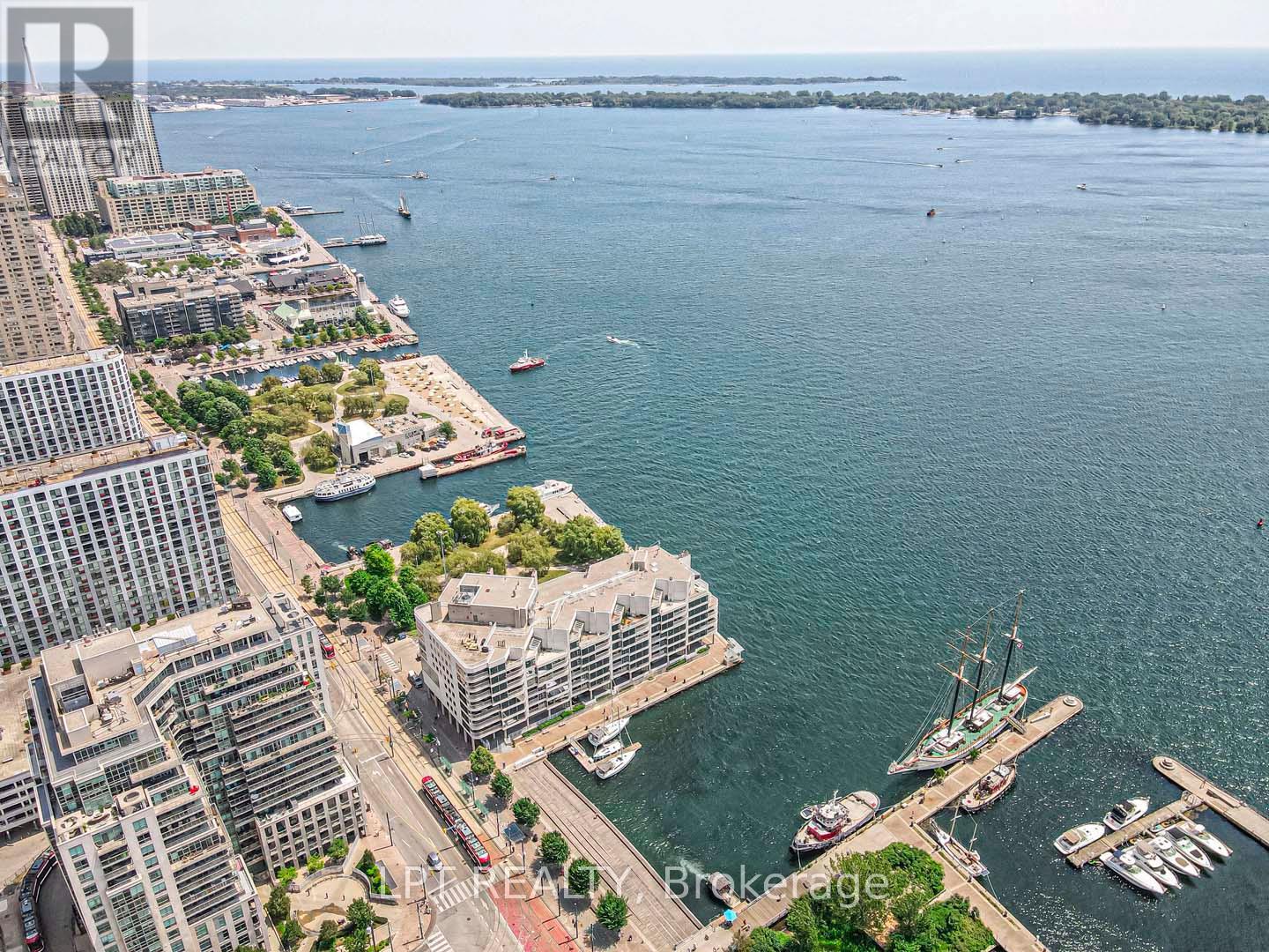 #217 215 FORT YORK BOULEVARD - 32