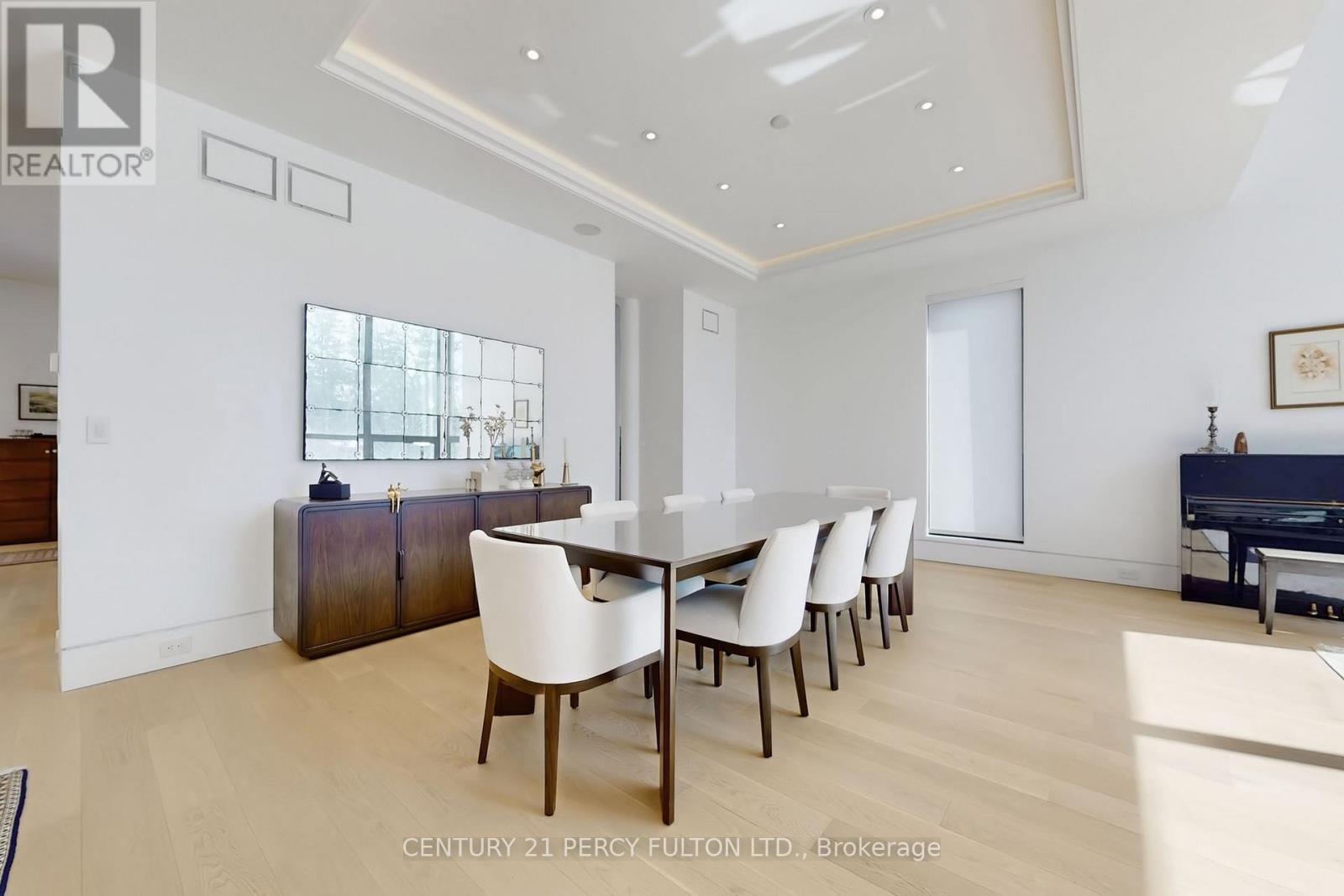 128 ANNDALE DRIVE - 15