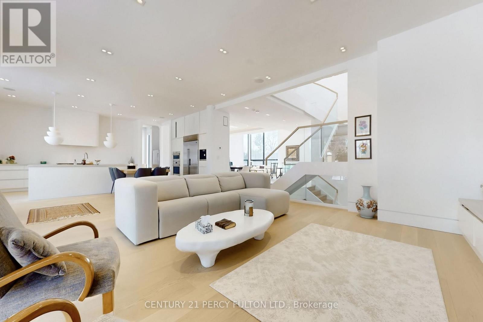 128 ANNDALE DRIVE - 19