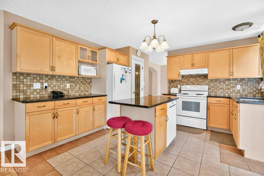 572 BYRNE CR SW - 14