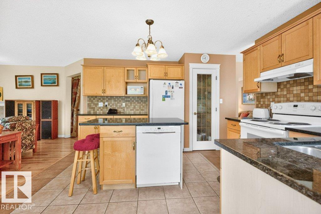 572 BYRNE CR SW - 16