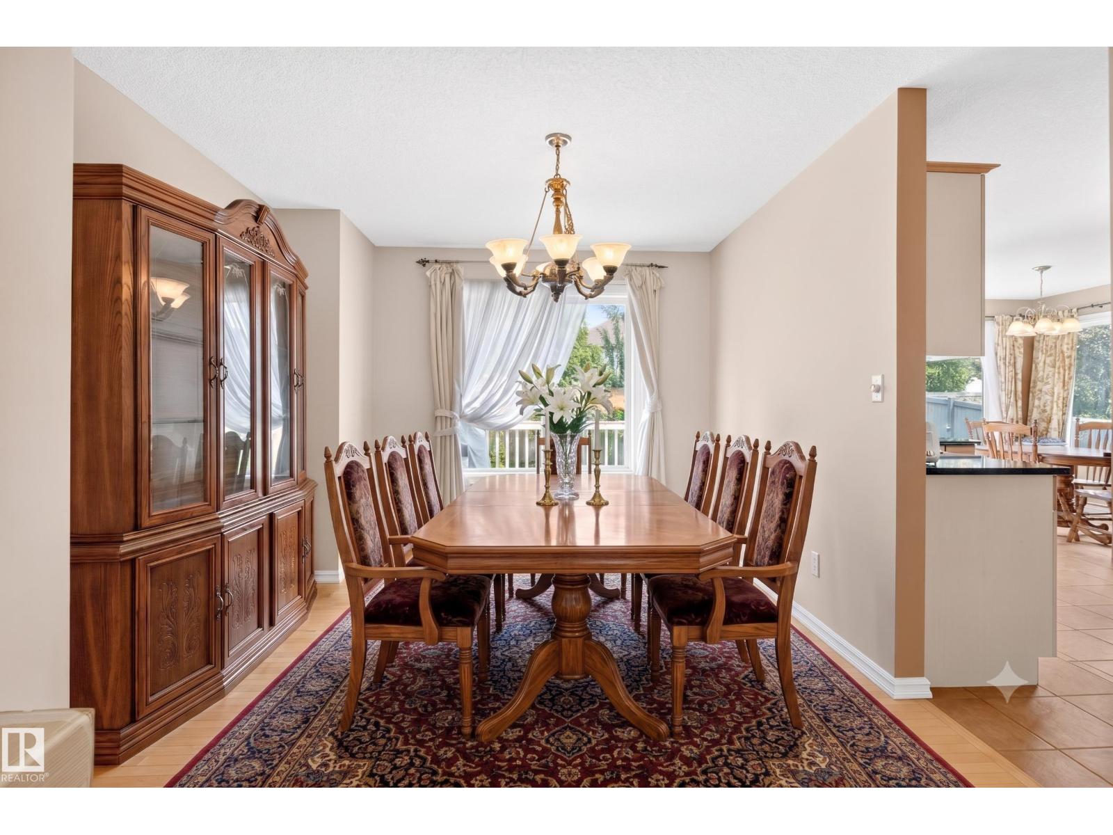 572 BYRNE CR SW - 17