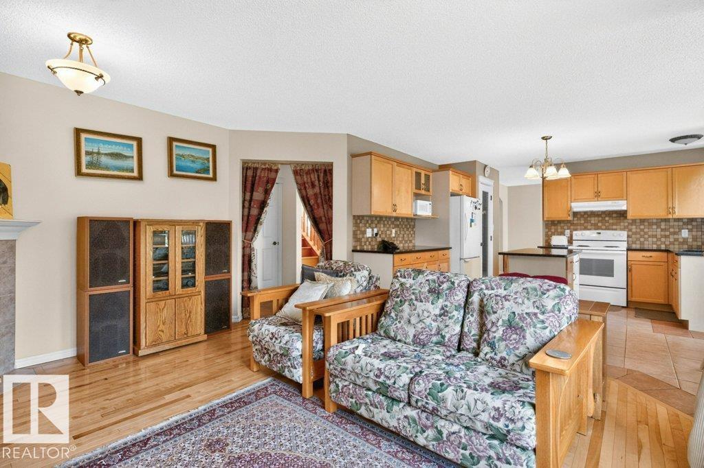 572 BYRNE CR SW - 20
