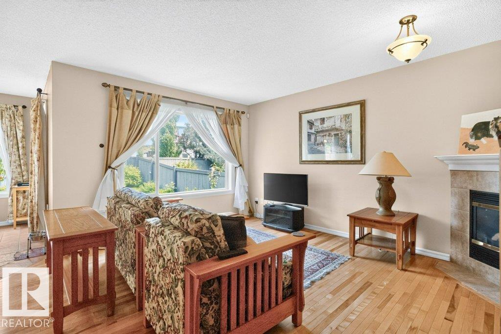 572 BYRNE CR SW - 21
