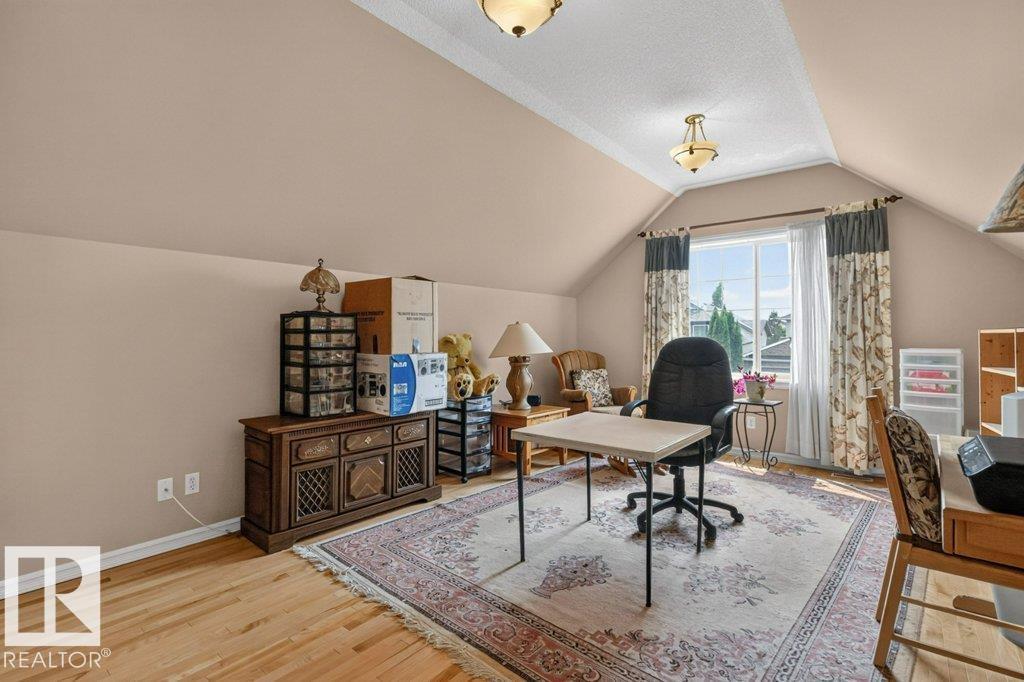 572 BYRNE CR SW - 25