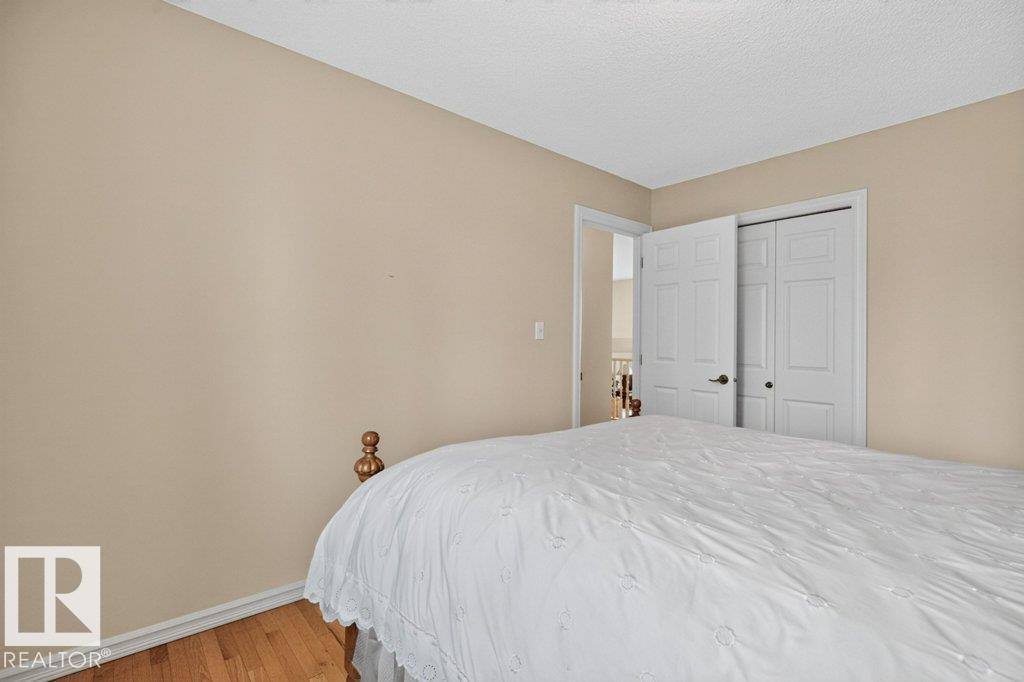 572 BYRNE CR SW - 32