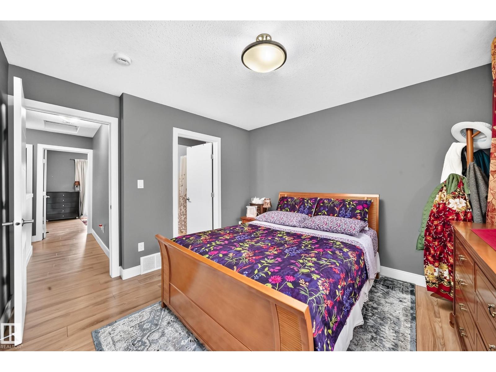 #37 13003 132 AV NW NW - 18