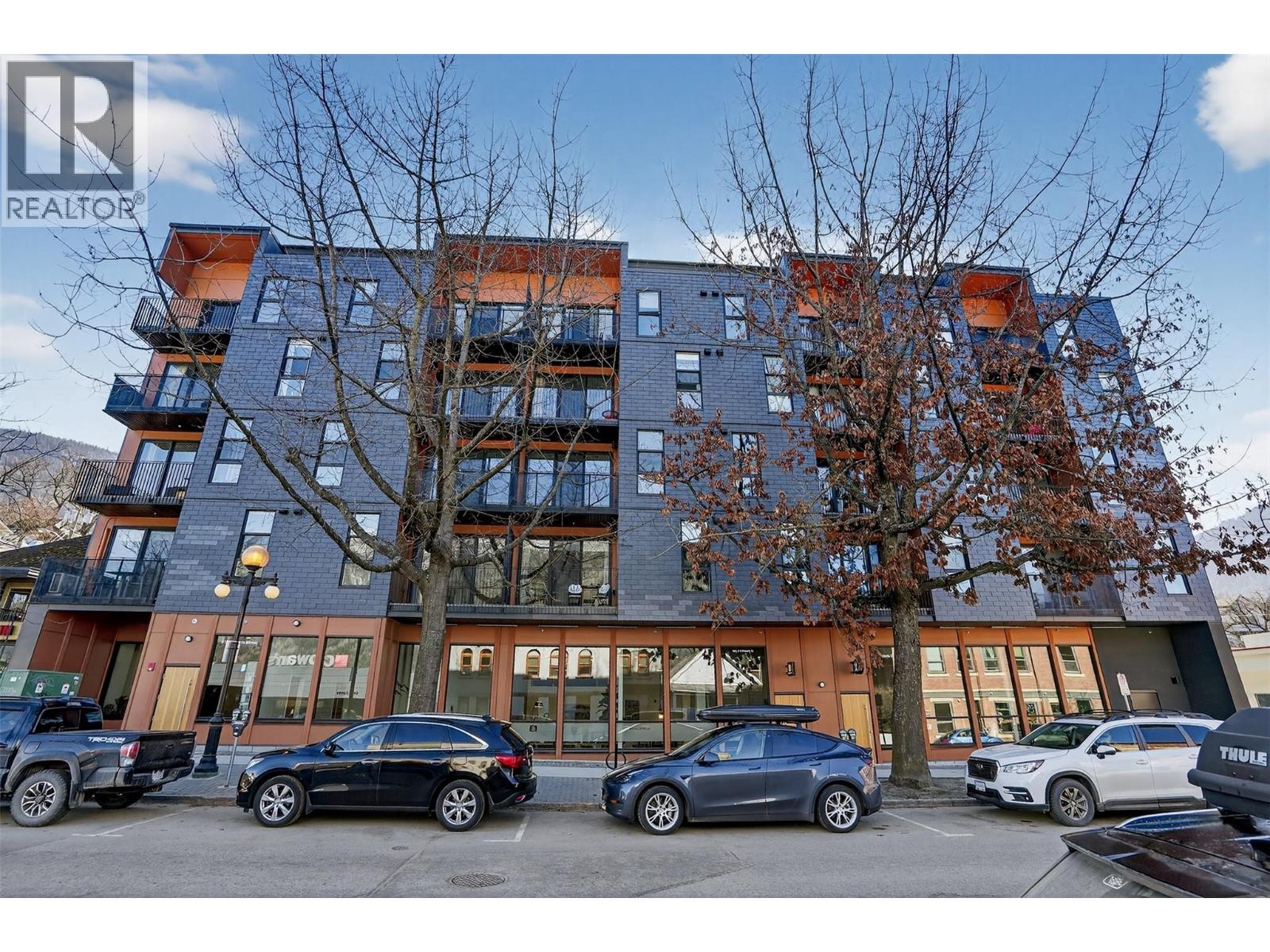 #403 514 VICTORIA Street - 39