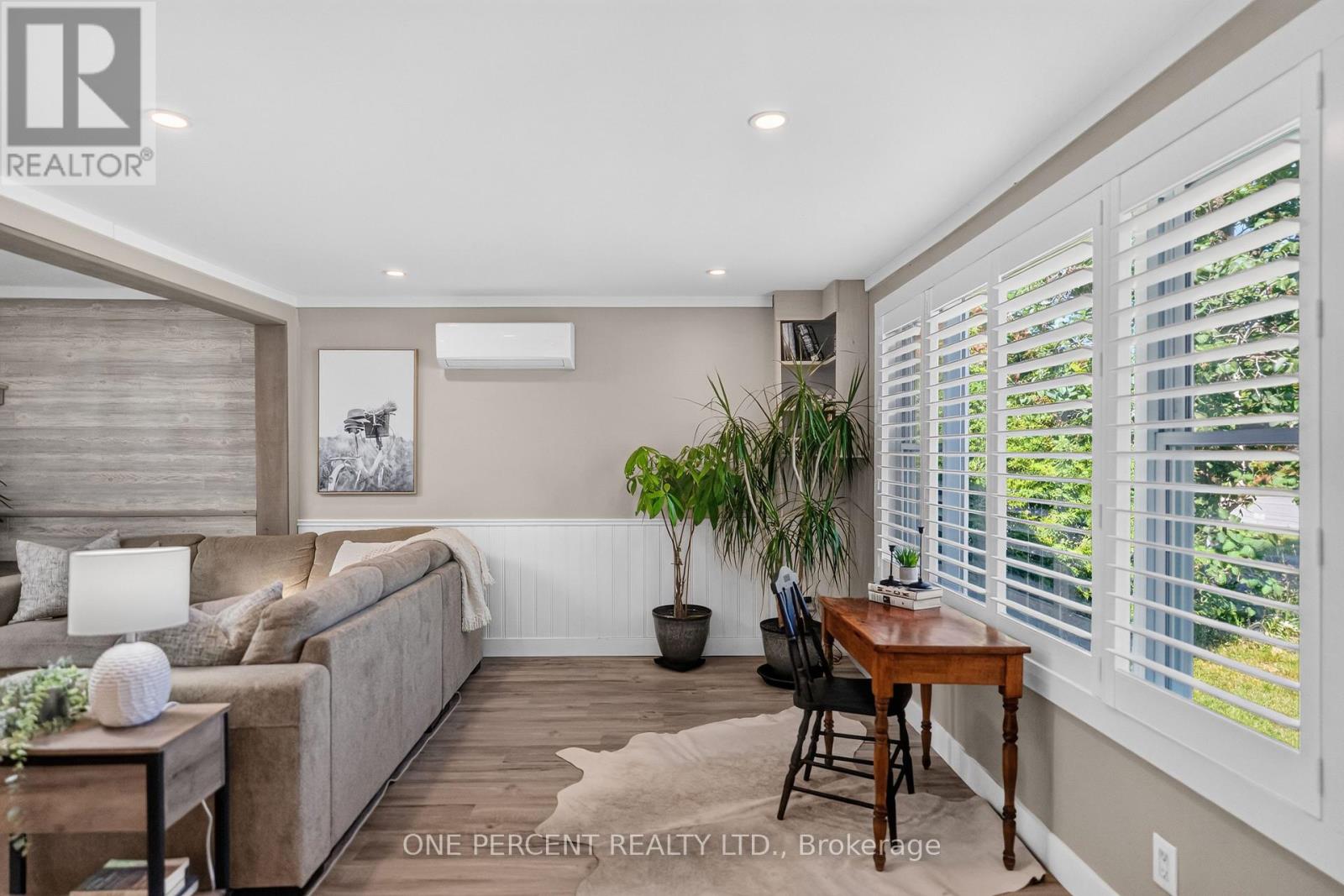 608 BROADVIEW AVENUE - 10