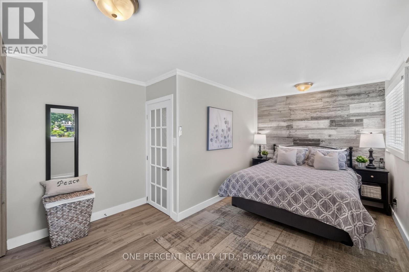 608 BROADVIEW AVENUE - 26