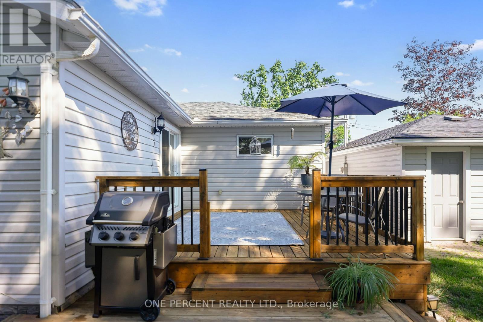608 BROADVIEW AVENUE - 30